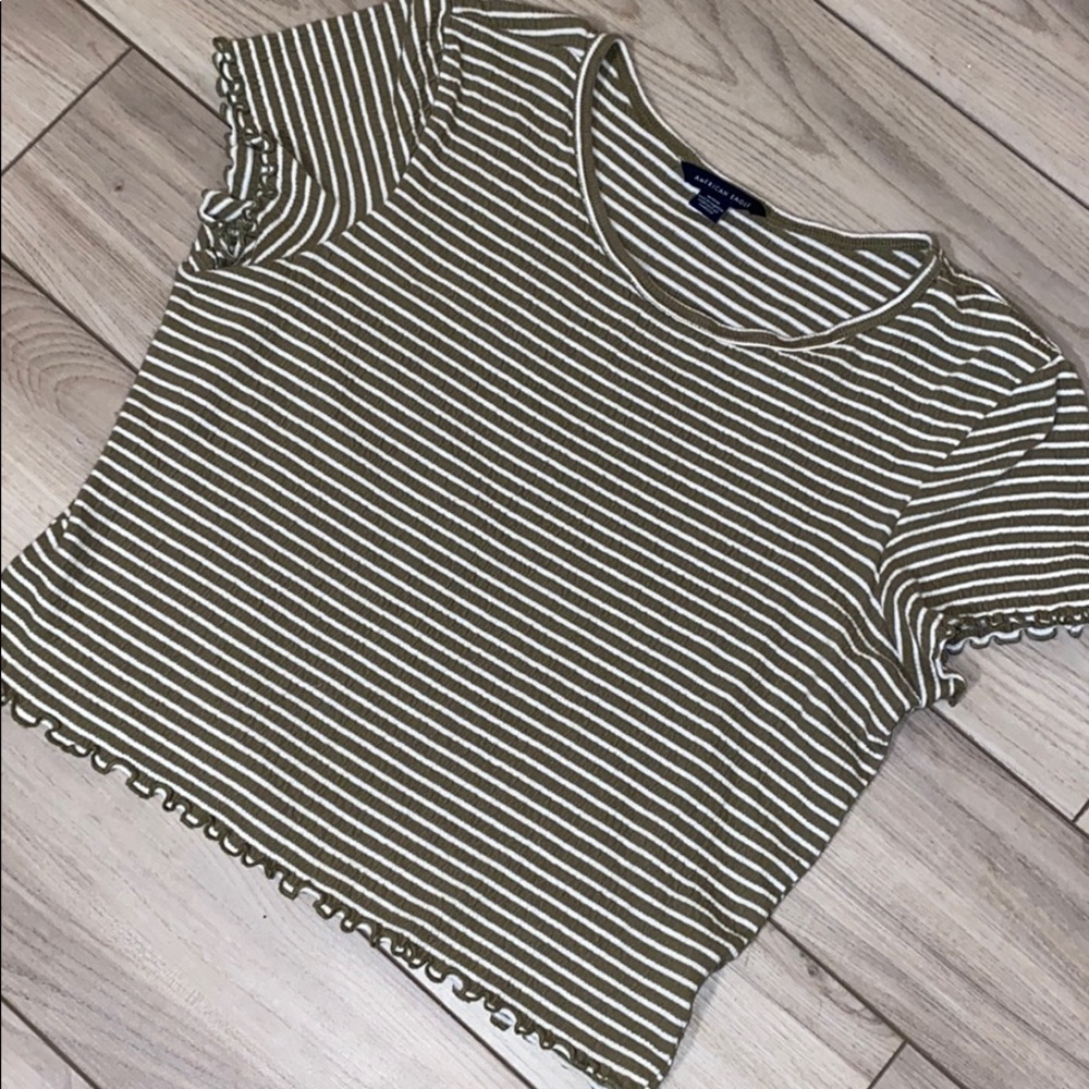 AE Crop Top